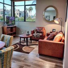 StaysPro - Hollywood Homes minutes to everything SPACIOUS AND FREE PARKING