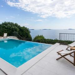 Villa Mirjana - One Bedroom Apartment with Terrace and Sea View Palma