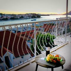 Apartments Tayra - Superior studio apartment with balcony BR1