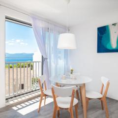 Apartments Dva Galeba - Comfort One Bedroom Apartment with Sea View 205
