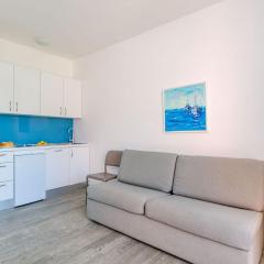 Apartments Villa Lukas - ''No 4'' One-Bedroom Apartment with Balcony and Sea View