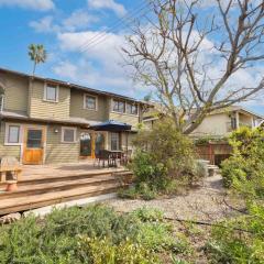 Classic Home Near Downtown & Hollywood