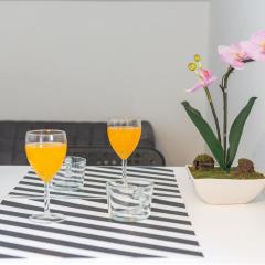 Apartment Marilyn - Two Bedroom Apartment with Terrace and Partial Sea View