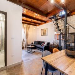 Stone House Prapatna-Two Bedroom Holiday Home with Swimming Pool