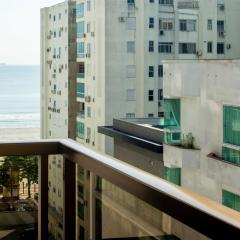 Custo Benefício c/ Garagem na Quadra do Mar AD6033