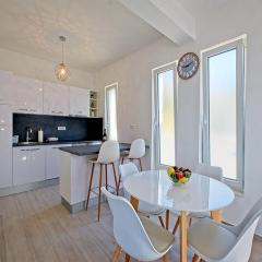 Apartments Grljevi - One Bedroom Apartment with Balcony and Sea View A4