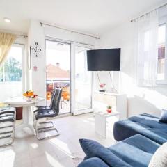 Apartment Anka - One Bedroom Apartment with Terrace