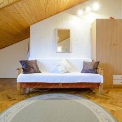 Apartment Matic - Two-Bedroom Apartment