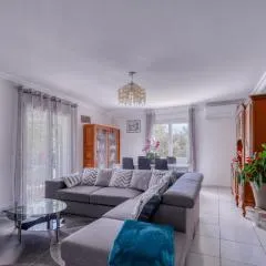 Le Bonheur d'Accueillir - Apt de 120 m2 avec jardin