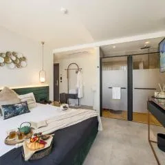 Luff Living - Adult Only 12 Plus
