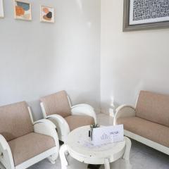 Prabu House Jeng Nares Near Malioboro, Alun-alun Yogyakarta