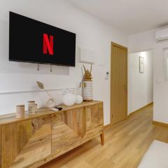 2BR renovated heart of Santos w/ AC | By Airnest