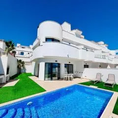 Villa in Finestrat privézwembad, zee- en bergzicht
