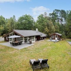 4 Bedroom Awesome Home In Nexø