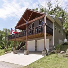 Lake House Retreat - Private Hot Tub