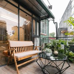 Super Location Old Quater Central