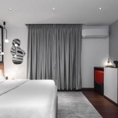 Ivy Lush Hotel