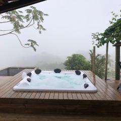 Casa na Montanha com rede suspensa
