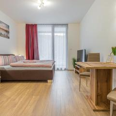 Flat with Bathtub & Balcony, only 12min Centrum, 200Mb WIFI