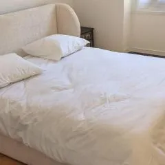 Chambre Voltaire ou Chambre Beckett, terrasse en bord de Sorgue