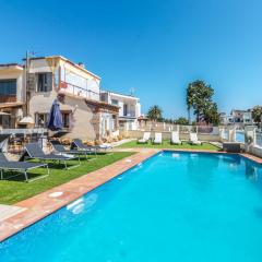 5 HABITACIONES, 3 BAÑOS, PISCINA PRIVADA, AMARRE 15m