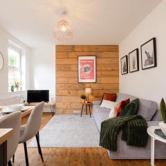 Long Stays-4Bed-2Bath-Parking-By FabAccommodation