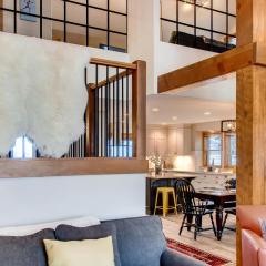 Moonshine Crescent 385 by Okanagan Premier