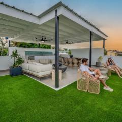 Casa Loba Luxe Apartment with pool and ocean views
