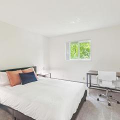 Midtown 3402i Cozy & Comfy I Free Parking