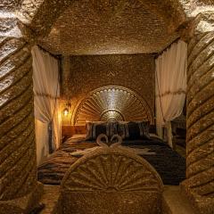 Zümrütü anka cave