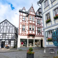 HoliDeis Monschau Zentrum Burgblick 3-Zimmer-Wohnung