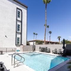 Townhome, Private Roof Terrace, Office, Garage