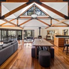 Calistoga Chalet - Luxury among the trees