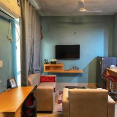 Aqua Inn - Studio Apartment near India Expo Mart