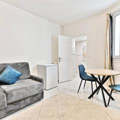 Studio spacieux Rez-de-chaussée banlieue Paris- II