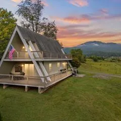 Old Rag A-Frame: Mountain Views Hot Tub Fire Pit