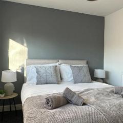 A Comfy 1 BR Apartment-Sleeps 2-FREE parking-Wifi