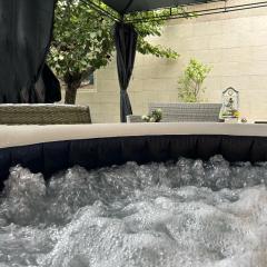 Studio jacuzzi à l'abri des vents
