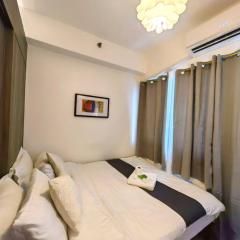 1BR Condotel with Balcony at FAME Residences #FM53