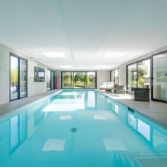 Villa, piscine intérieure - Baie Mont Saint Michel