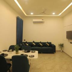 Snowdrop Home Luxury 2BHK Spacious Apt