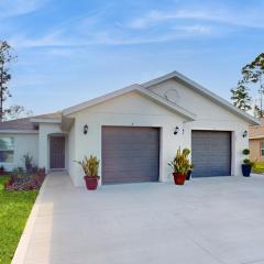 Spacious Home with Private Patio, washer/dryer, and high-speed internet