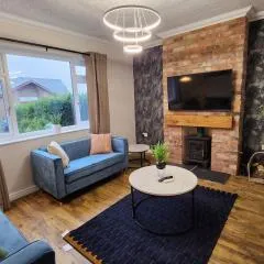 Beautifully Fab 3 bedroom 7 guests house
