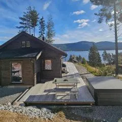 Gorgeous Home In Treungen With Jacuzzi