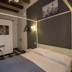 Manì Rooms
