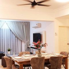 Homestay Shah Alam Seksyen 13 SaraMaya Homestay,near UITM,MSU,Stadium, Politeknik,Giant, Aeon Mall