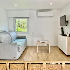 Studio climatisé avec piscine