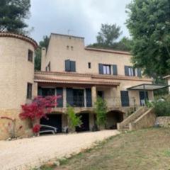 La Villa Lou Castel