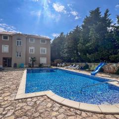 Stunning Apartment In Medulin