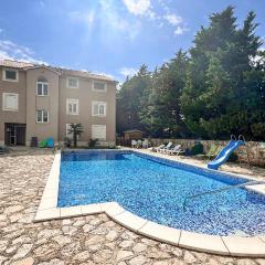 Awesome Apartment In Medulin With Wifi